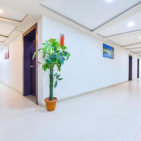 Fabhotel Skyland Ahmedabad Bagian luar foto